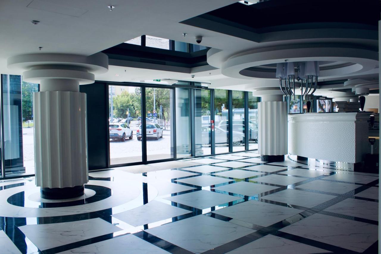 Hanza Tower -M&M Luxury Apartment شتشيتسين المظهر الخارجي الصورة