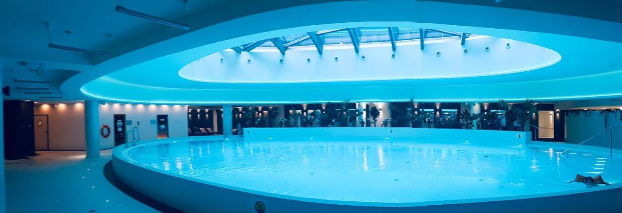 Hanza Tower -M&M Luxury Apartment شتشيتسين المظهر الخارجي الصورة